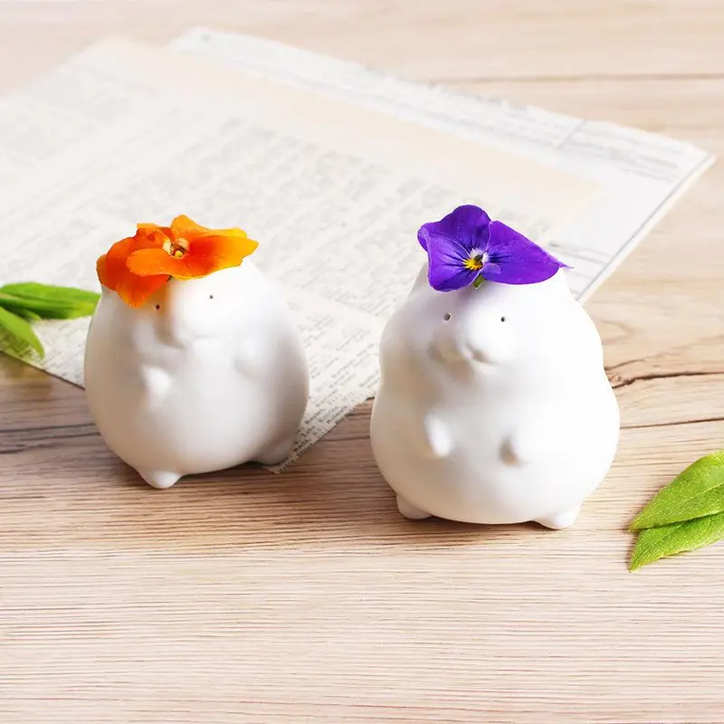 Pair Of Hamster-Shaped Ceramic Vases | Kata Koto • Hizen Yoshida Ware 1
