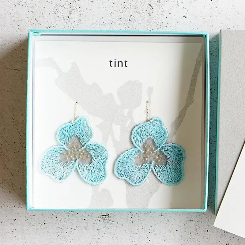 Pansy Crystal Earrings – Kyoto Yuzen Dyeing By Morphosphere 1