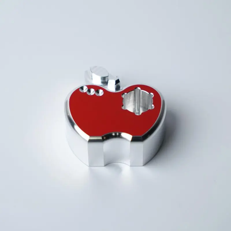 Red Apple Metal Pen Holder – Hand-Finished Chamfered Desktop Piece | Hayami Seisakusho 1