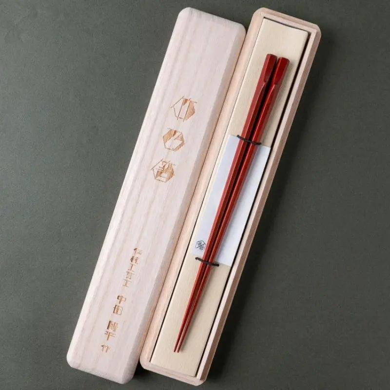 Red Hexagonal Bamboo Chopsticks – Traditional Wakasa Lacquer 1