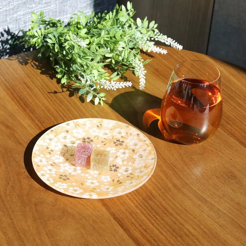 Round Gold Flower Design Plate – Nishijin Textile Crafted Tableware By Emura Shoten 1