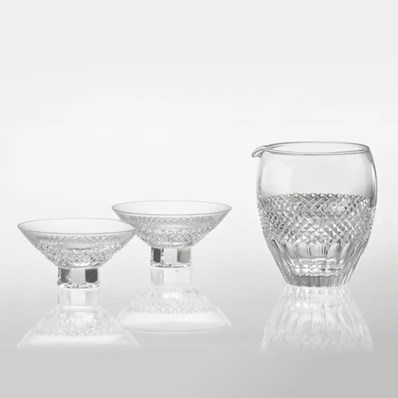 Sake Set – Fish Scale Pattern, Hand-Cut Kagami Edo Kiriko 1
