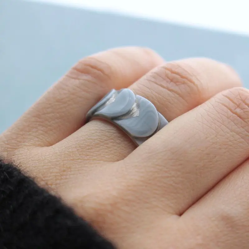 Saskia Diez Drake Ring No.1 – Gray Silver Finish – Imari-Arita Accented Design 1