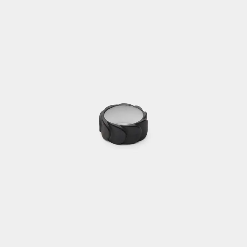 Saskia Diez Drake Ring No. 1 In Black Matte Finish – Sleek Japanese Ceramic-Inspired Jewelry 1