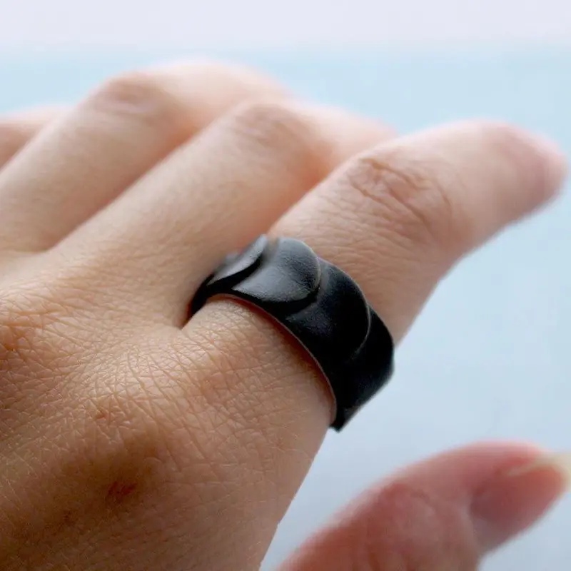 Saskia Diez Drake Ring No. 2 In Black Matte Texture – Modern Japanese Ceramic Jewelry 1
