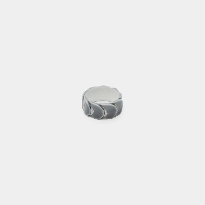 Saskia Diez Drake Ring No. 2 In Gray Silver Tone – Neutral-Tint Ceramic-Inspired Band 1
