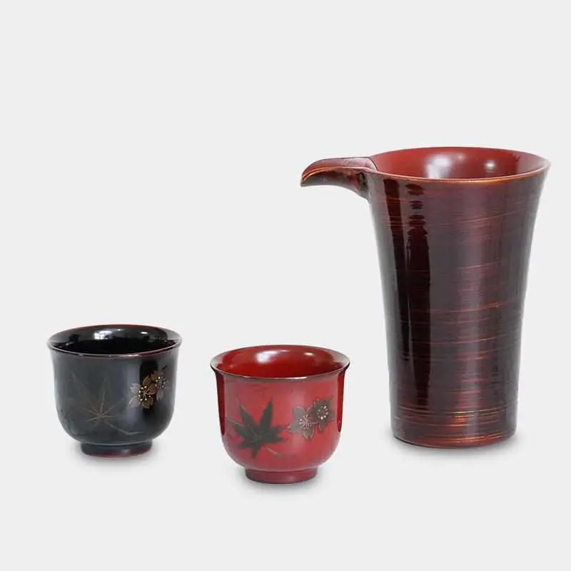 Sensuji Lacquered Sake Set (Bottle + 2 Cups) – Red Uchi | Yakumo | Pre-Order (Early October) 1
