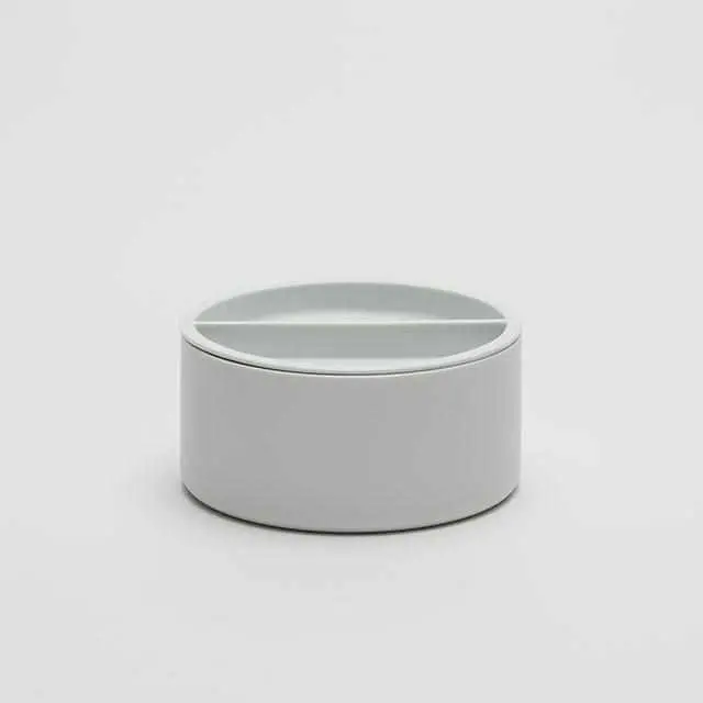 Shigeki Fujishiro Large White Spice Jar | Premium Imari-Arita Ceramic Storage | 2016 1
