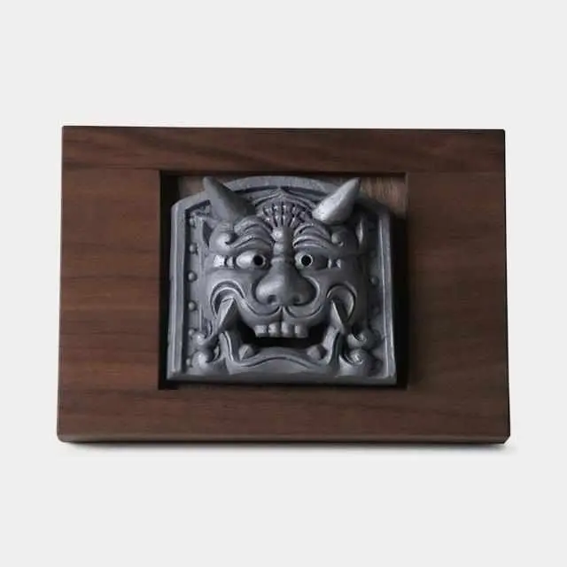 Shin Kamiya Onigawara Statue – Traditional Roof Ornament Repurposed As Decor | Sanshu Craft Series 1