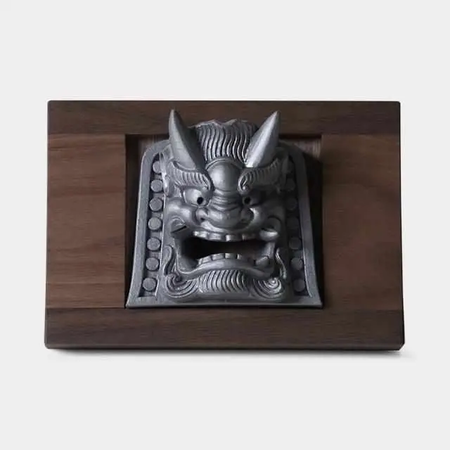 Shinsuke Kamiya Onigawara Gargoyle – Authentic Clay Sculpture For Modern Interiors | Sanshu Line 1