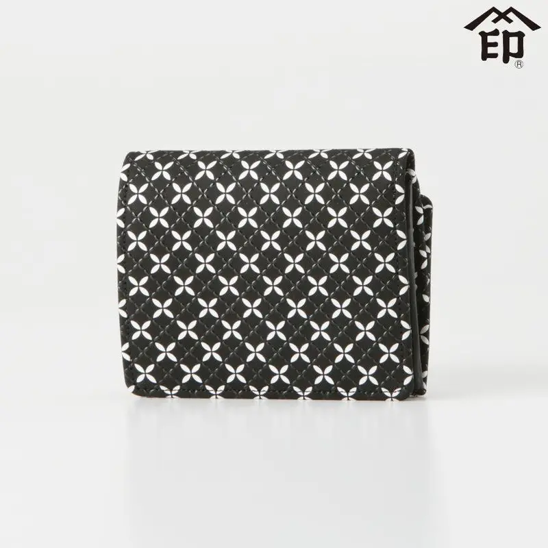 Soyoka Lacquered Deerskin Zippered Wallet – Functional Koshu Inden Leather Accessory By Inden-Ya 1