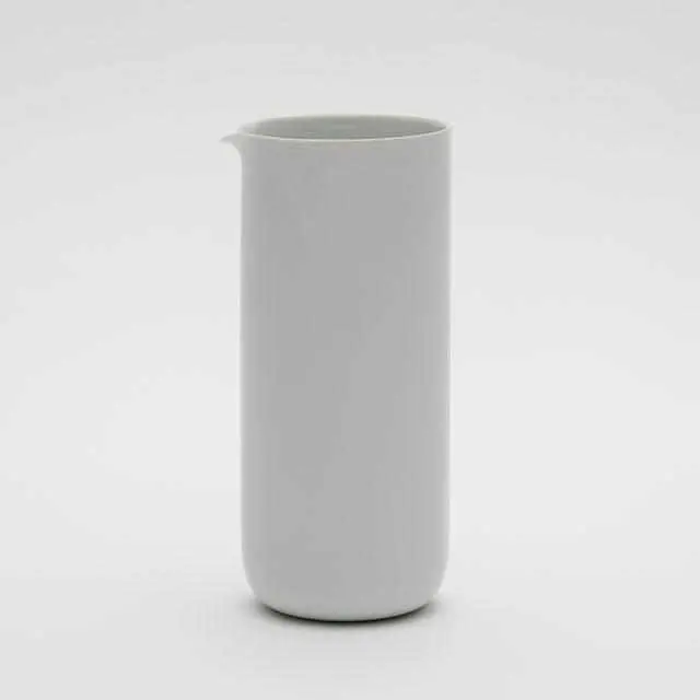 Stefan Diez Ceramic Pitcher In White – Arita-Yaki Tableware 1