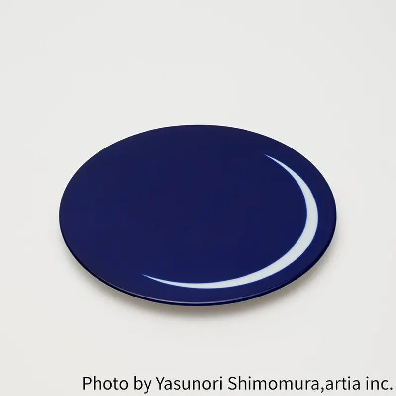 Studio Wieki Somers Arita-Yaki Cake Tray – Mask-Printed Serving Platter 1