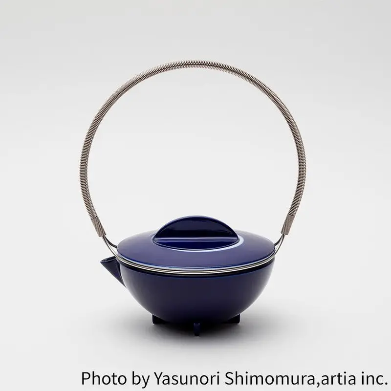 Studio Wieki Somers Arita-Yaki Japanese Teapot – Mask-Printed Ceramic Design 1