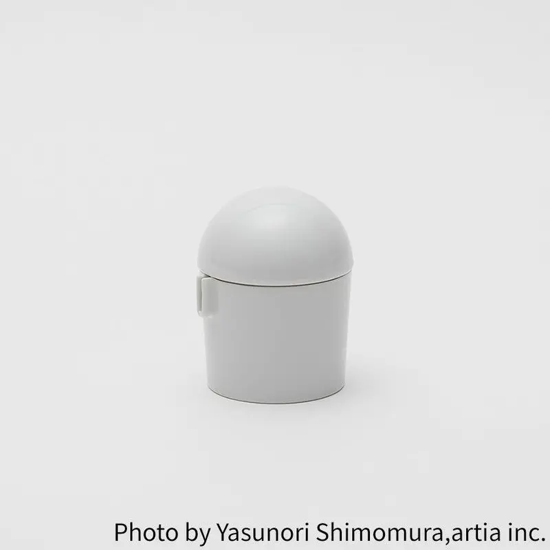 Studio Wieki Somers Arita-Yaki Milk Pot – Spray-Glazed Spice Container 1