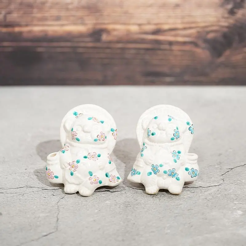 Tanutanu Floral-Themed Raccoon Figurine Collection | Shigaraki Ware 1