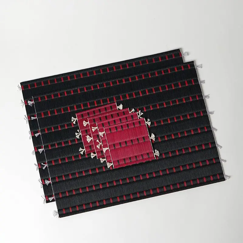 Tatamiya Tatsuzo Tatami Mat Set: 4 Red Coasters + 2 Black Place Mats 1