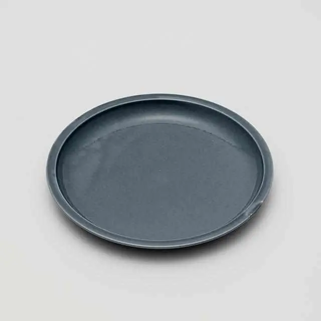 Teruhiro Yanagihara 20 Cm Gray Ceramic Platter | Traditional Imari-Arita Craftsmanship 1