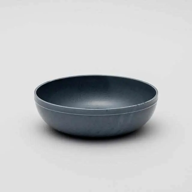 Teruhiro Yanagihara 20 Cm Gray Serving Bowl | Traditional Imari-Arita Craft 1