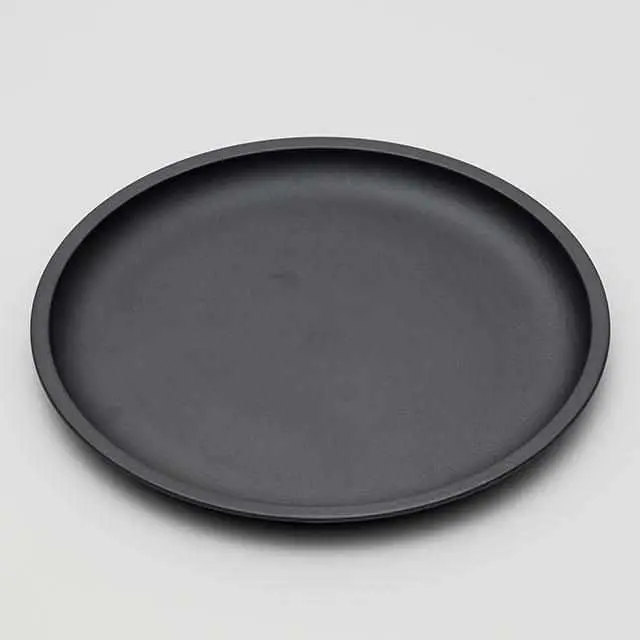 Teruhiro Yanagihara 26 Cm Black Serving Platter | Japanese Imari-Arita Stoneware 1