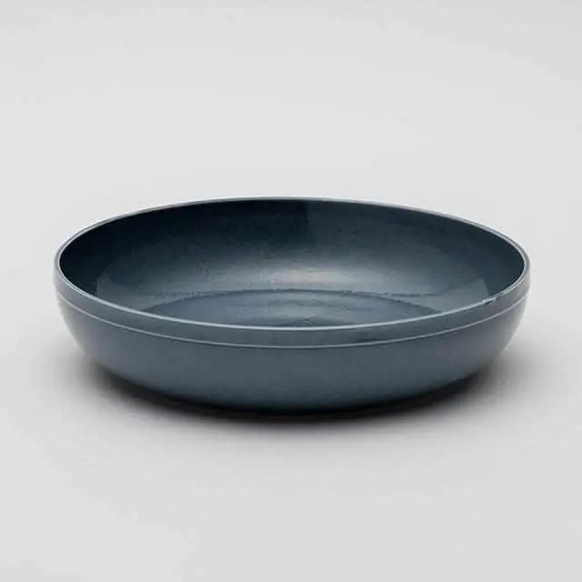 Teruhiro Yanagihara 26 Cm Gray Ceramic Bowl | Handcrafted Imari-Arita Tableware 1
