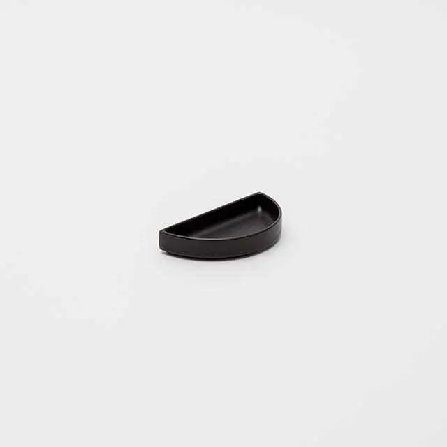 Tomás Alonso 100Mm Black Half Plate – Minimalist Imari-Arita Tableware 1