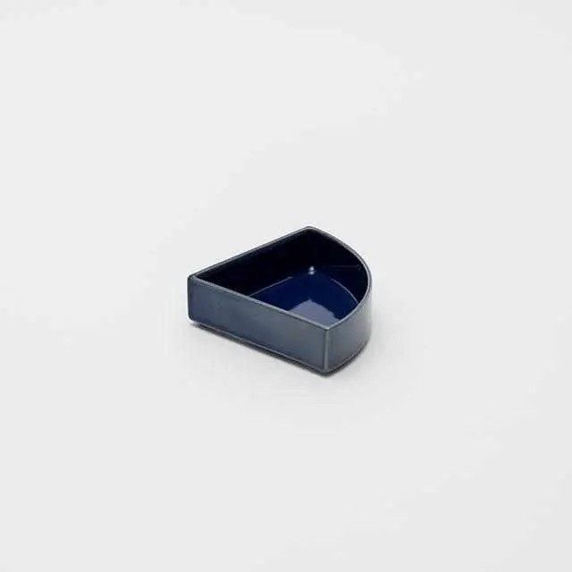 Tomás Alonso Dark Blue Quarter Deep Platter – Artisanal Imari-Arita Ceramic Serving Piece (2016) 1