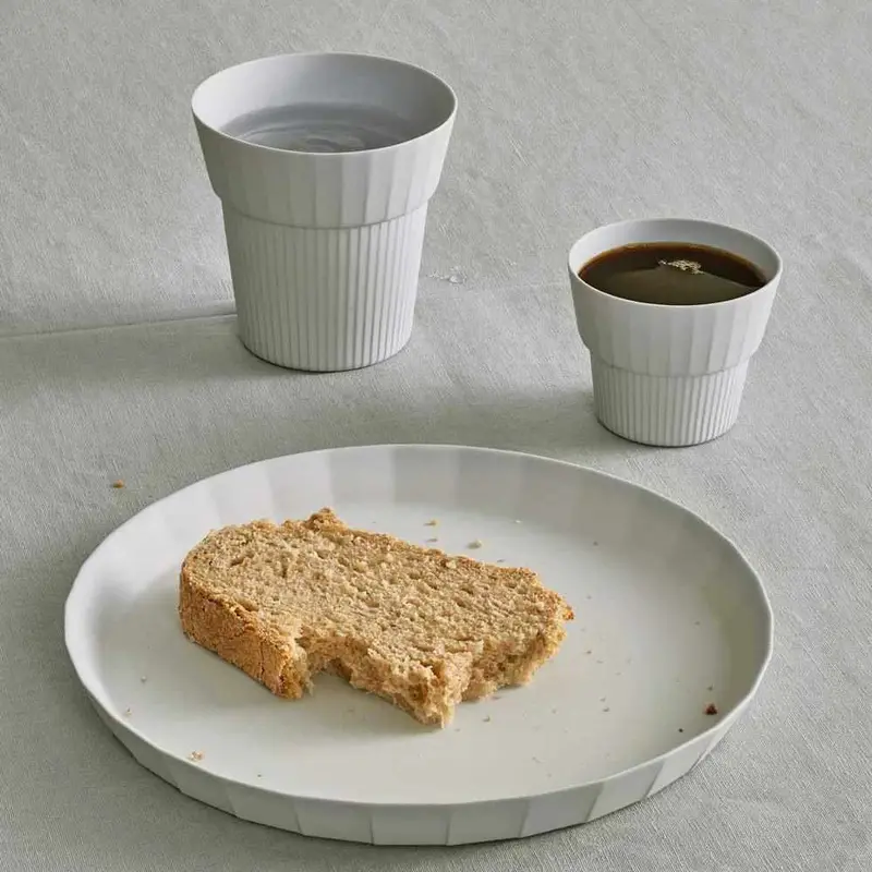 Utsuā Imari-Arita 3-Piece Set – Mug And Large Platter In Matte White 1