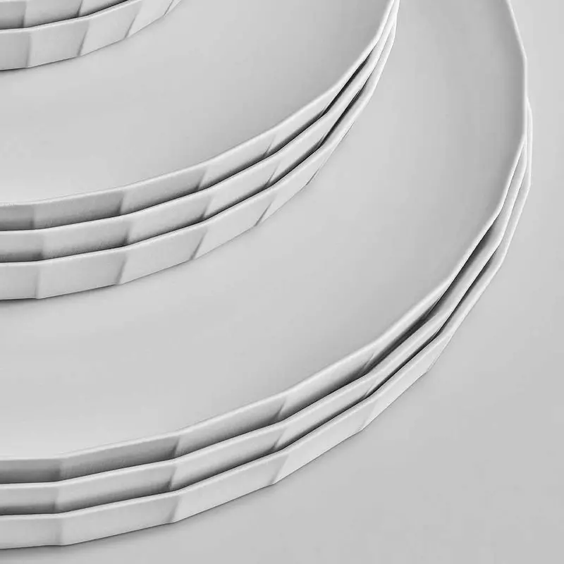 Utsuā Imari-Arita 9-Piece Matte White Platter Set – Handcrafted Ceramic Tableware 1
