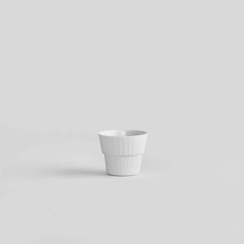 Utsuā Imari-Arita Small Gloss White Mug – Compact Ceramic Cup For Tea Or Espresso 1