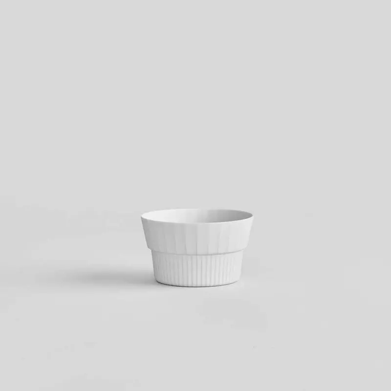 Utsuā Imari-Arita Wide Matte White Mug – Spacious Ceramic Beverage Vessel 1