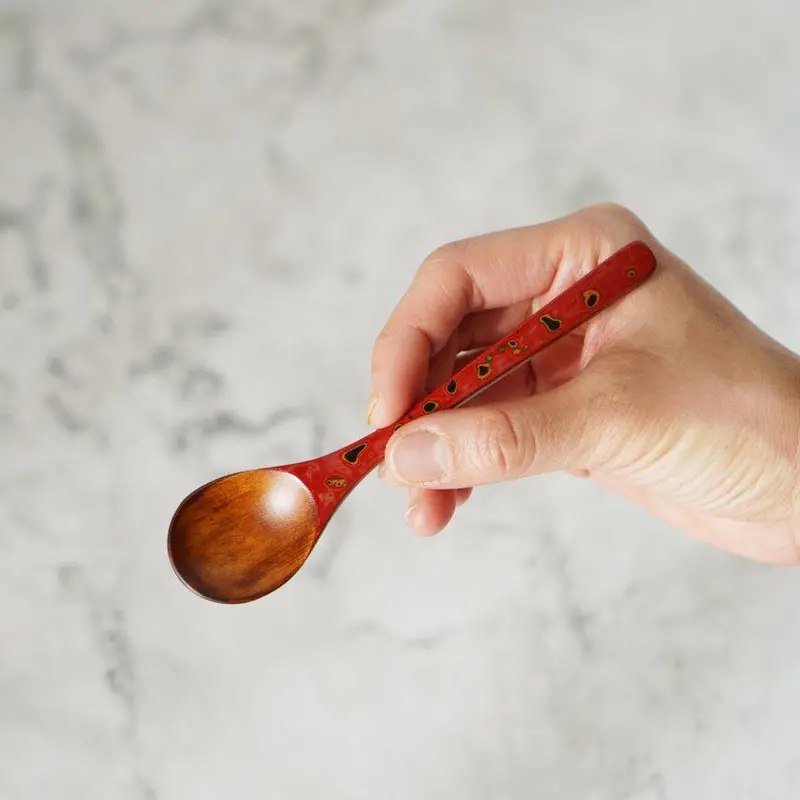 Vibrant Red Tsugaru-Nuri Lacquer Spoon (Small) | Yasuharu Masukawa Collection 1