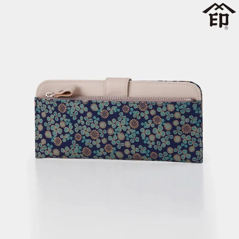 White Clover L-Size Bundle Wallet – Spacious Lacquered Deerskin Organizer By Inden-Ya 1