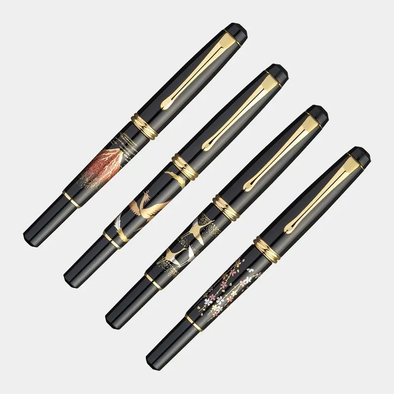 Yume Ginga Fountain Brush Pen With Makie Story Motif (Fine Tip) – Kuretake 1
